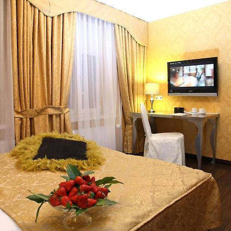 Hotel Imperium Хелмжа Экстерьер фото