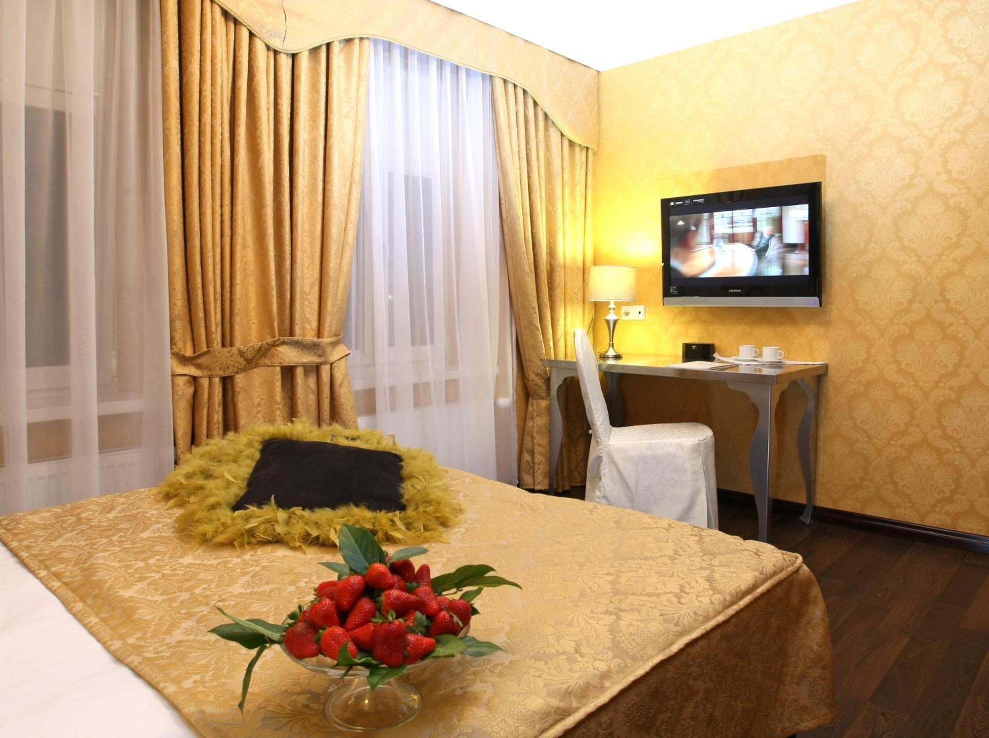 Hotel Imperium Хелмжа Экстерьер фото